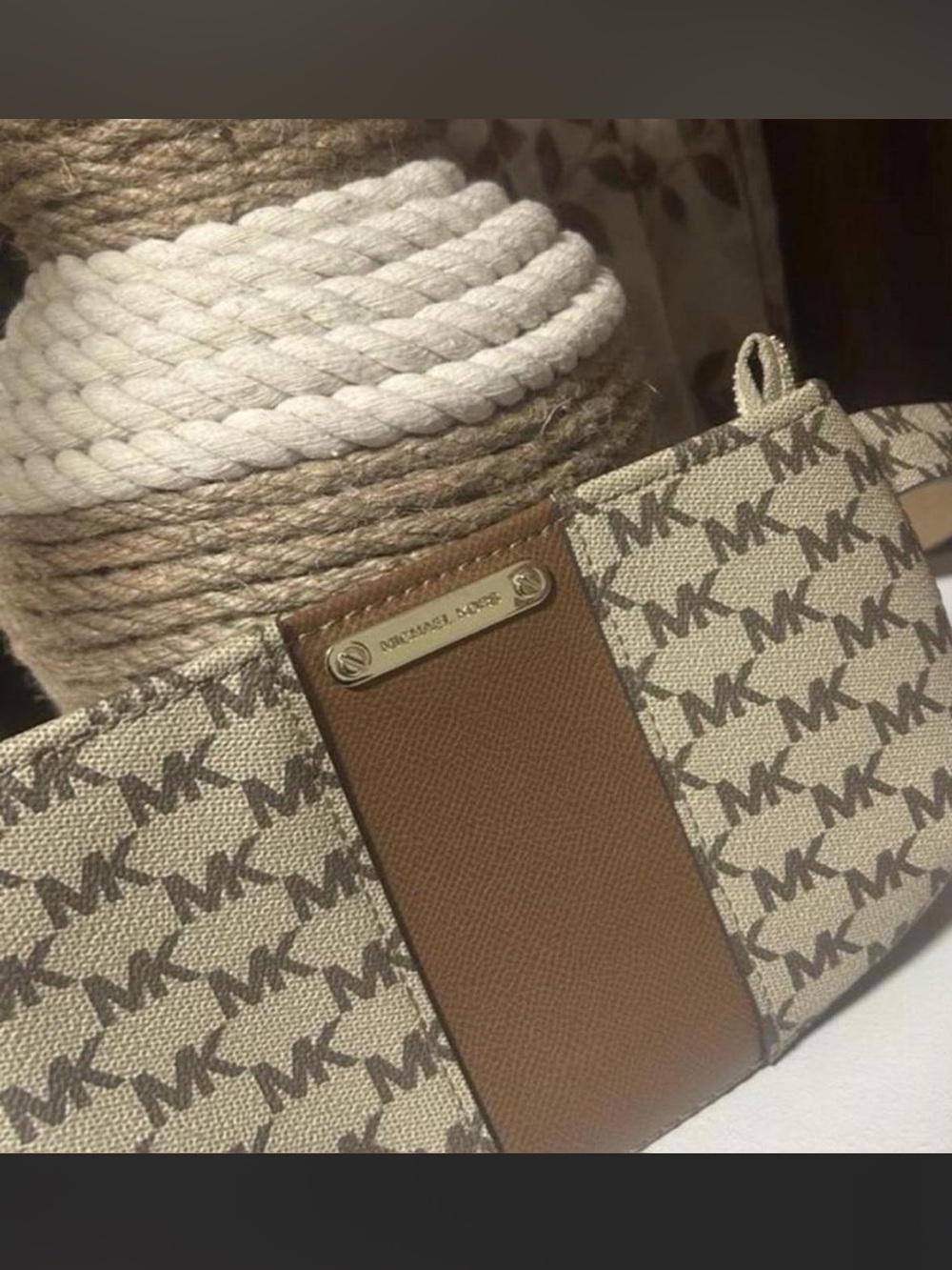 Michael Kors MK fanny pack Signature Logo original (used like new)